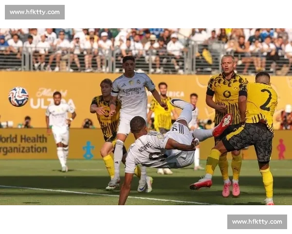 星光璀璨皇马vs曼联友谊赛上演豪门对决与青春碰撞引爆夏夜激情