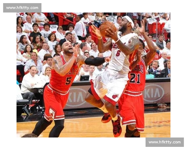 湖人对决热火微直播全程直击巨星碰撞焦点之夜东西部豪强巅峰较量篮球盛宴